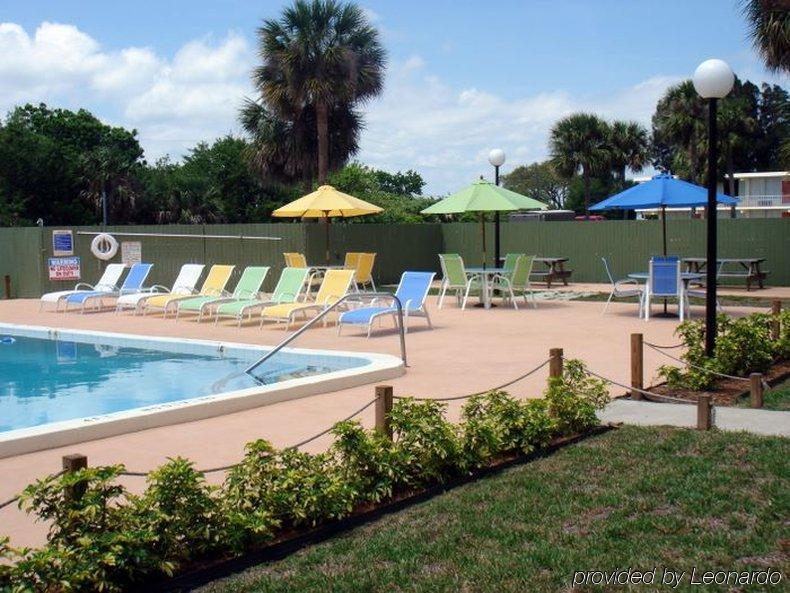 Tropical Inn Palm Bay Facilities photo