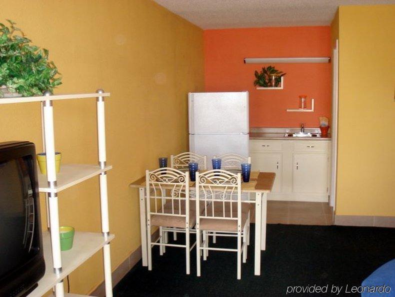 Tropical Inn Palm Bay Room photo