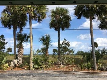 Tropical Inn Palm Bay Exterior photo